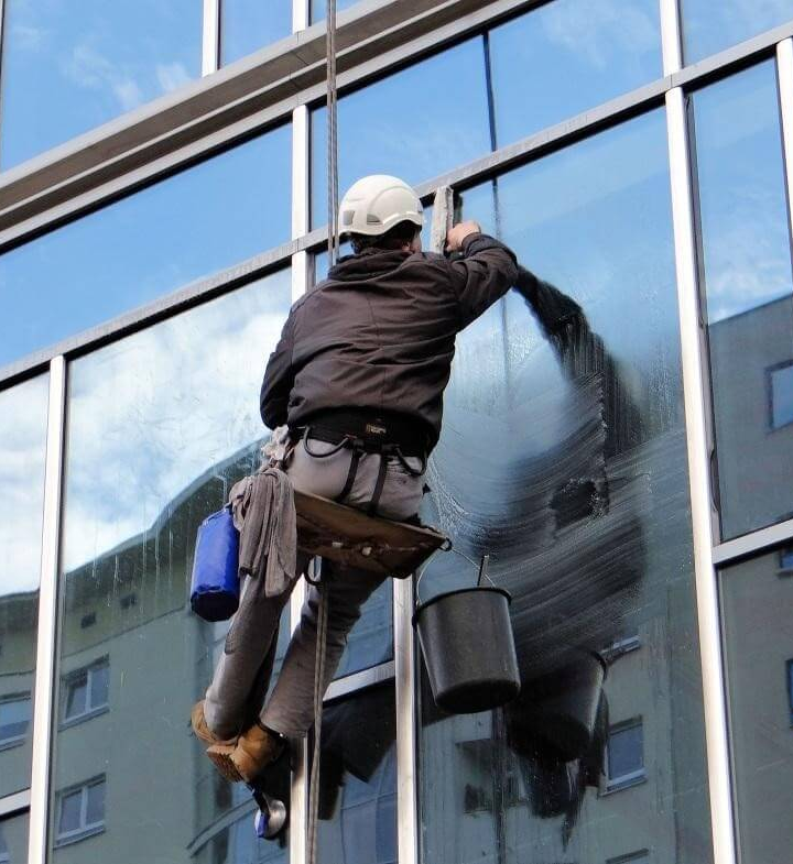5 Steps to Launching Your Commercial Cleaning Business from the Ground Up