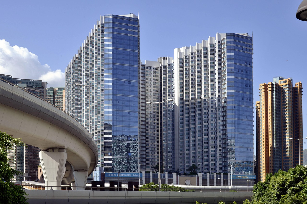 Hong kong, hotel, outdoors — How Much Money Can You Make Selling Merchant Services?